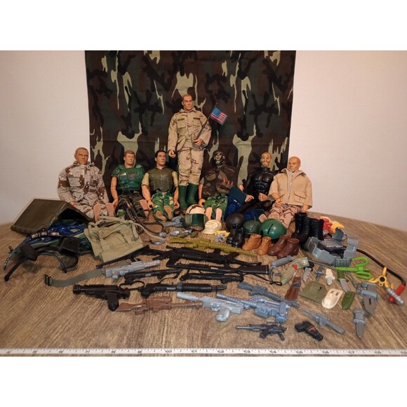 Hasbro Cool Mixed G.I. Joe Lot 12" - Scuba Camo Weapons 90s 2000 Vintage Gift - Picture 1 of 16